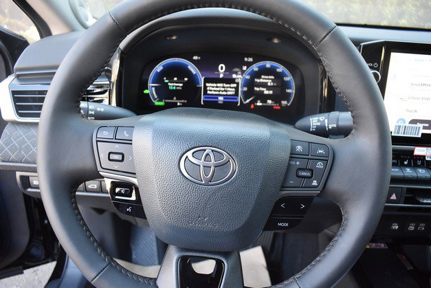New 2026 Toyota Camry XLE AWD/4WD image 17