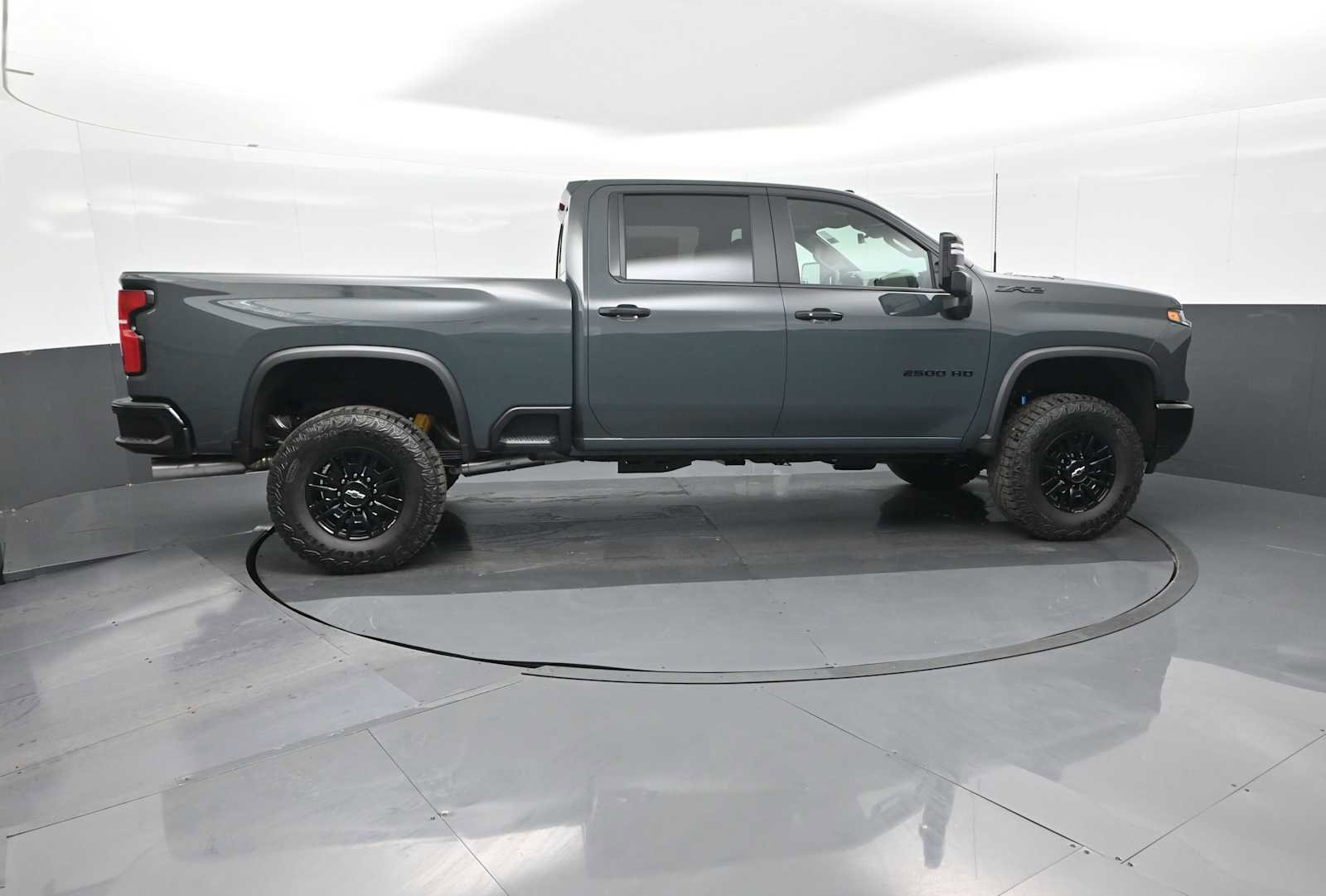 New 2026 Chevrolet Silverado 2500 ZR2 image 9