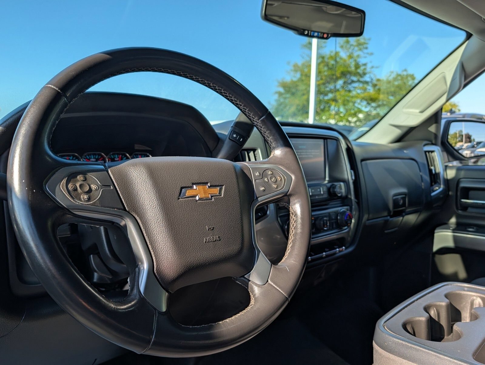 Used 2017 Chevrolet Silverado 1500 LT w/ All Star Edition AWD/4WD image 25