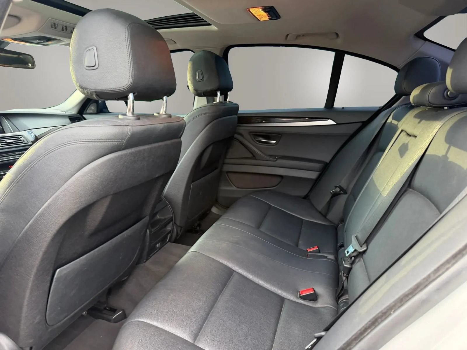 Used 2016 BMW 528i Sedan RWD image 14