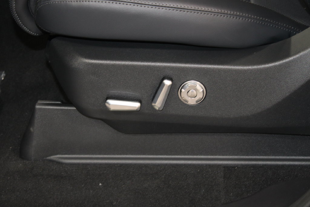 New 2027 Lincoln Navigator Reserve RWD image 22