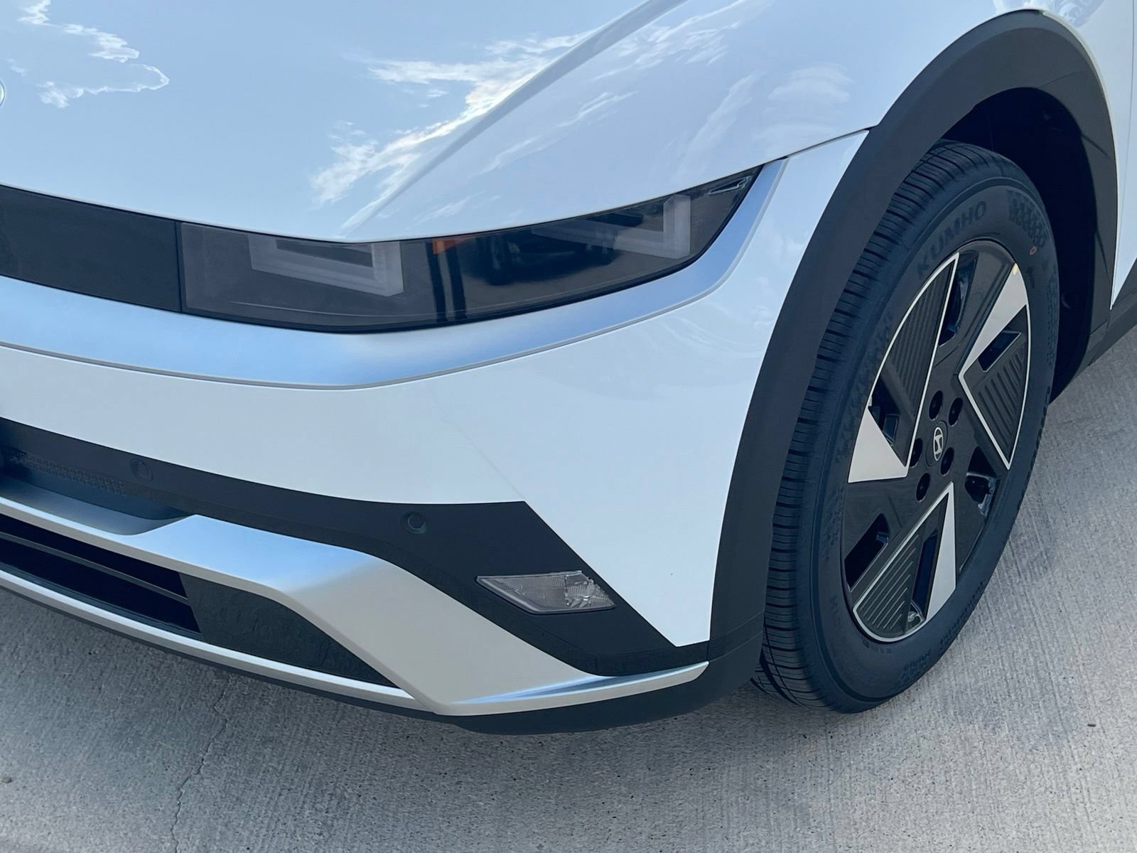 New 2027 Hyundai Ioniq 5 SE RWD image 5