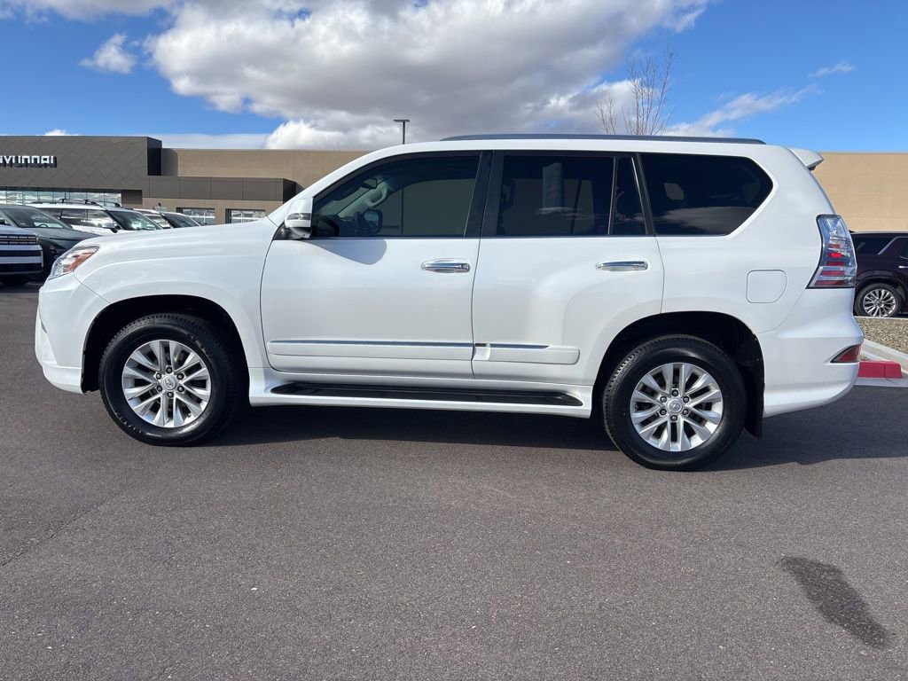 Used 2017 Lexus GX 460 Premium w/ Premium Package image 8