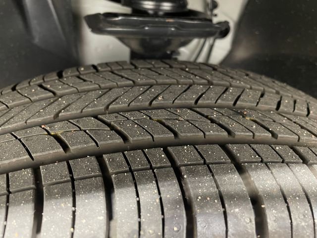 New 2025 Volkswagen Taos S image 9