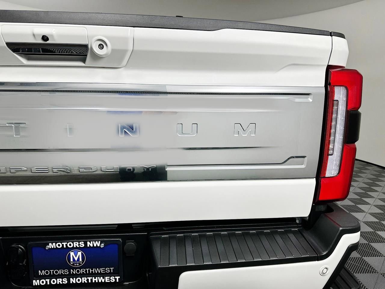 Used 2024 Ford F350 Platinum AWD/4WD image 22