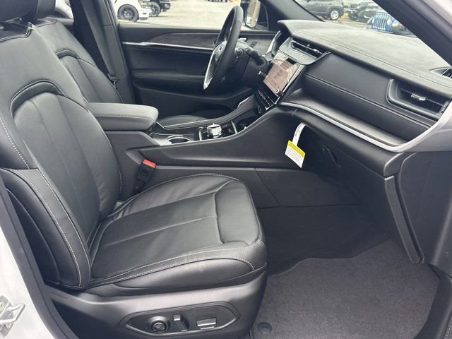 New 2026 Jeep Grand Cherokee Limited image 13