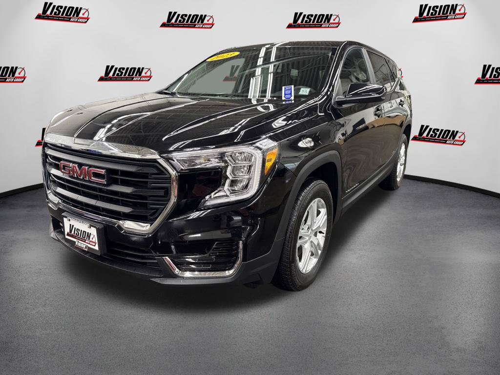 Used 2023 GMC Terrain SLE w/ LPO, Floor Liner Package