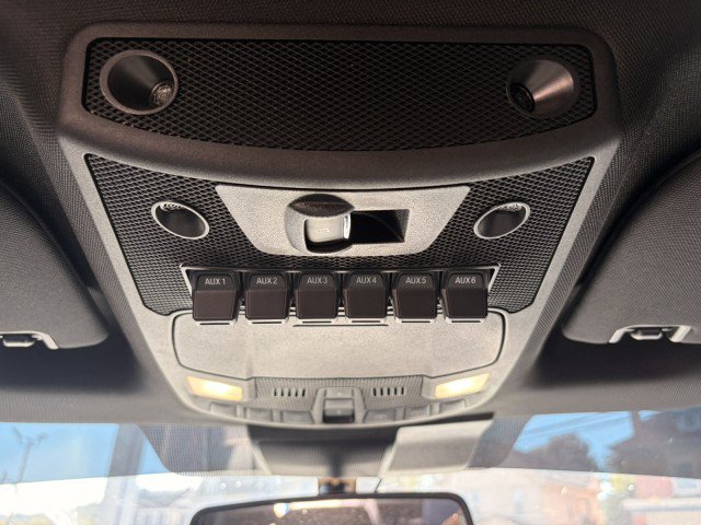 Used 2022 Ford F250 Platinum w/ Tremor Off-Road Package AWD/4WD image 32