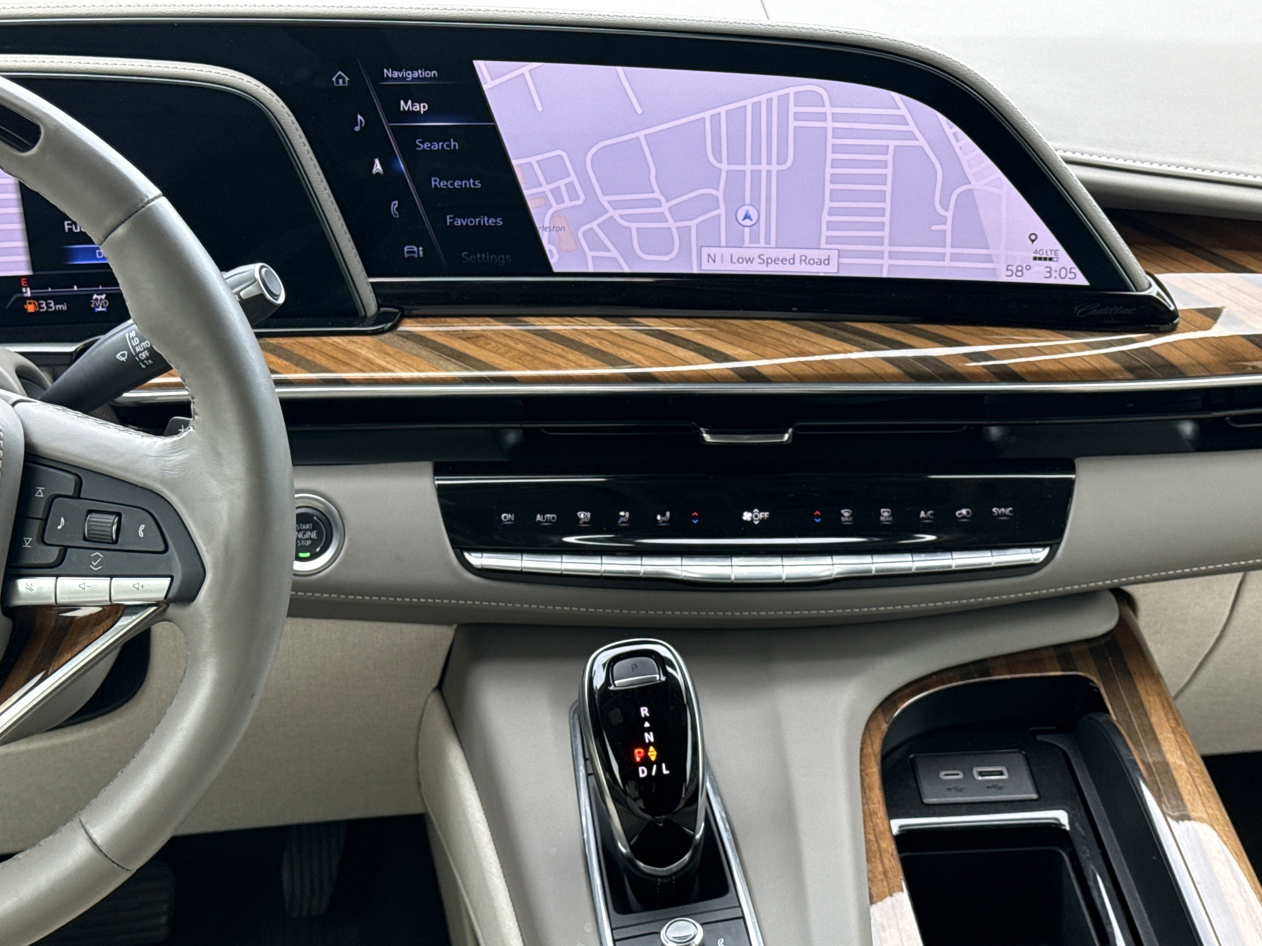 Used 2024 Cadillac Escalade Premium Luxury Platinum w/ Heavy-Duty Trailer Package image 31