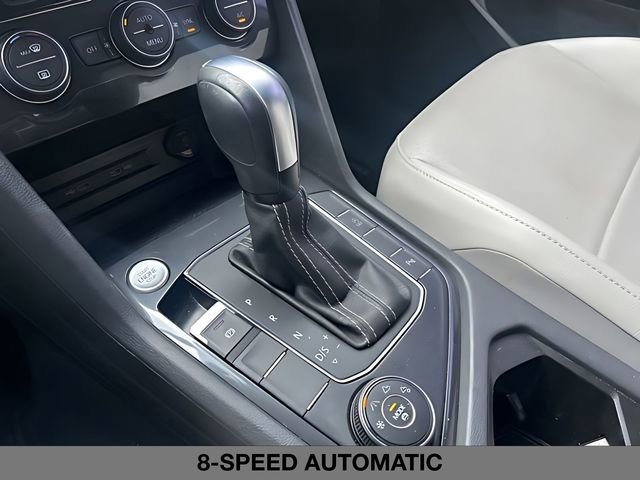 Used 2021 Volkswagen Tiguan SE R-Line w/ 3rd Row Seat Package AWD/4WD image 35