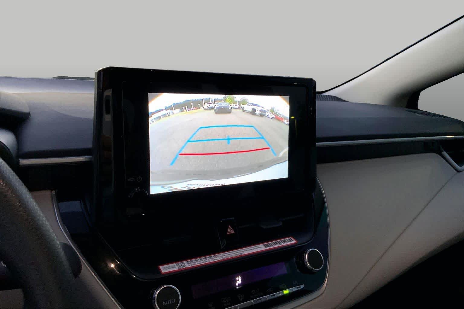 Used 2026 Toyota Corolla LE FWD image 26