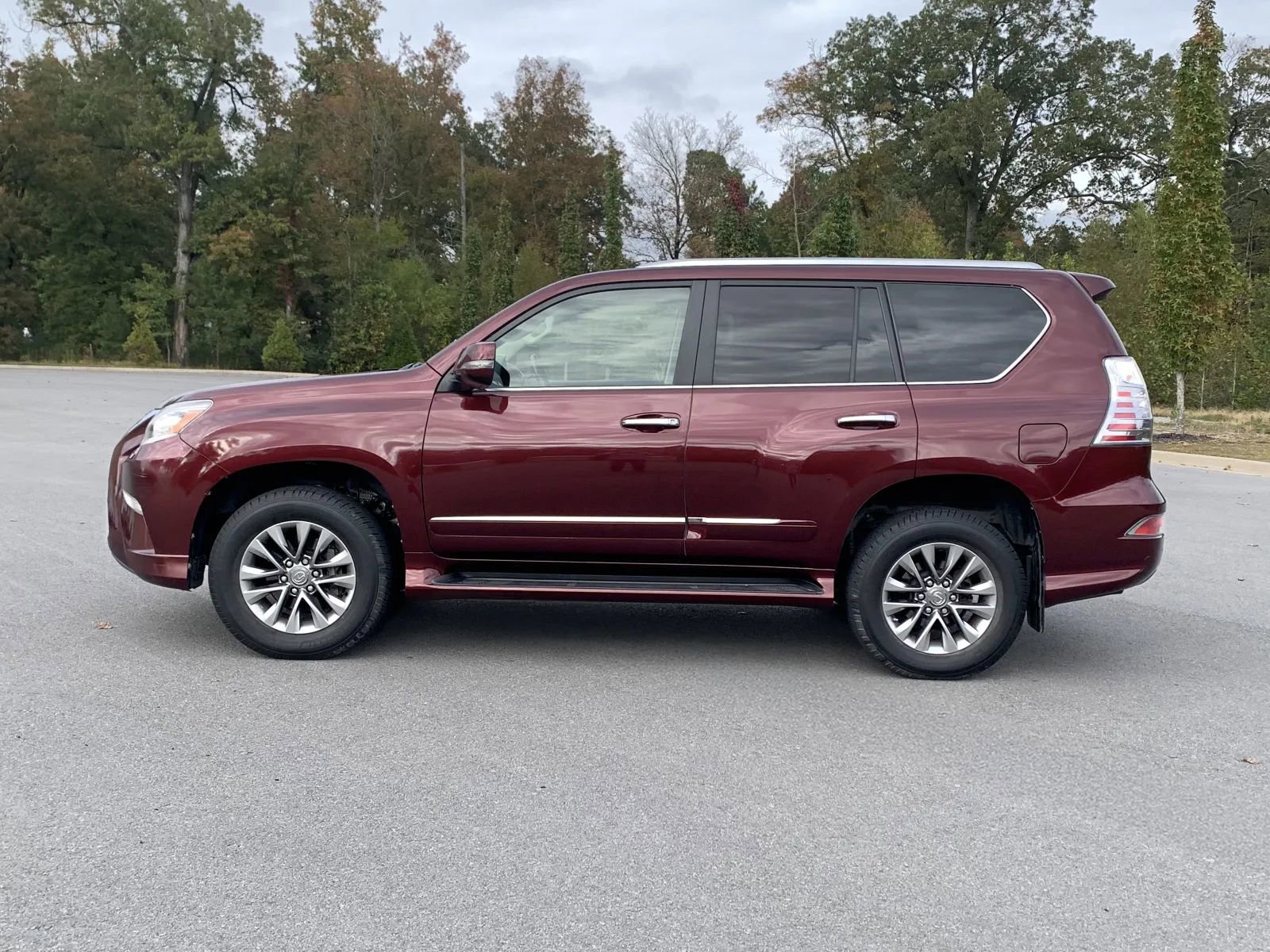 Used 2014 Lexus GX 460 Luxury image 4