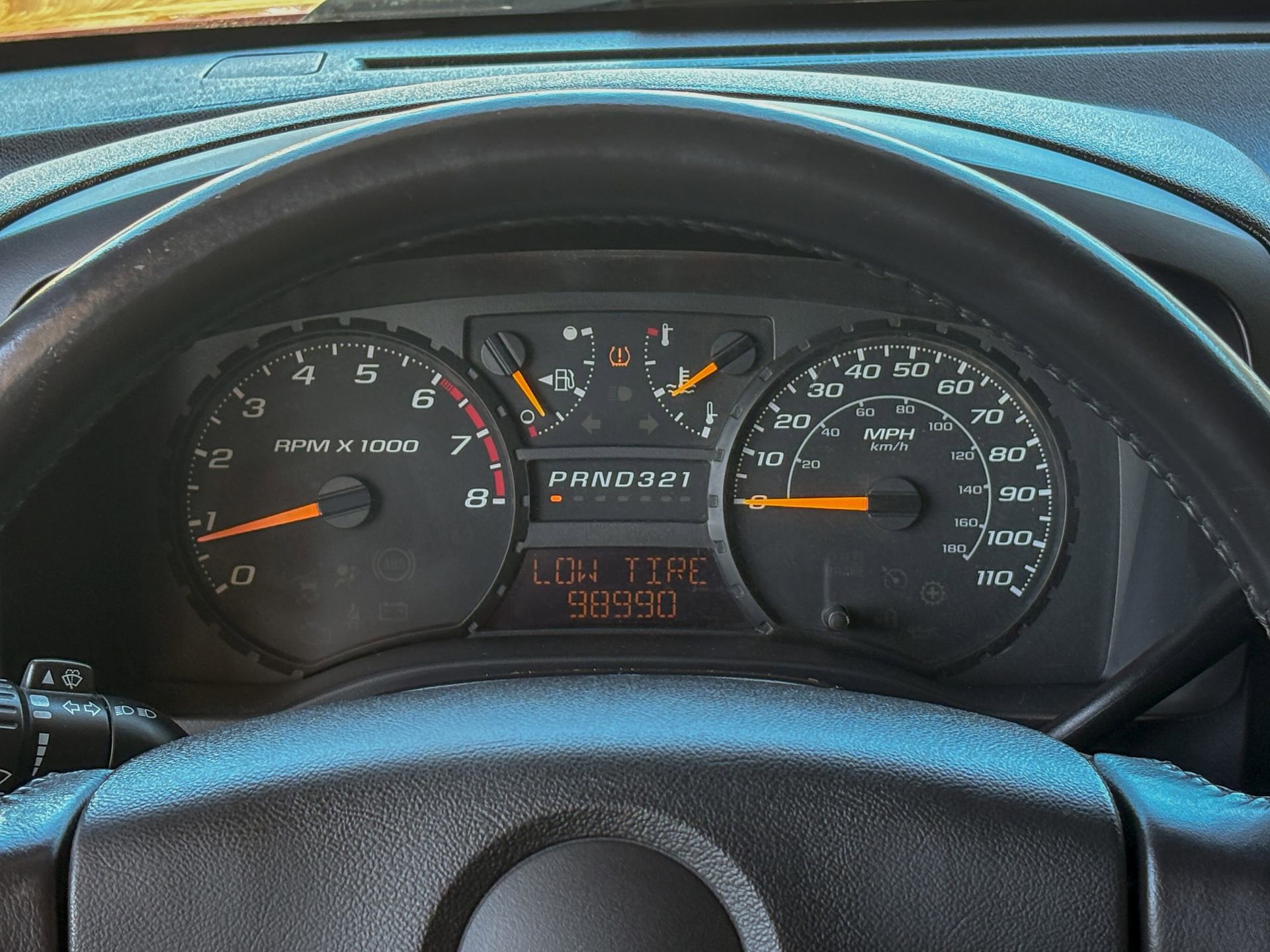 Used 2010 GMC Canyon SLE image 6