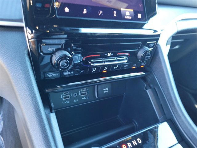 New 2025 Jeep Grand Cherokee Laredo w/ MOPAR Finishing Package image 24