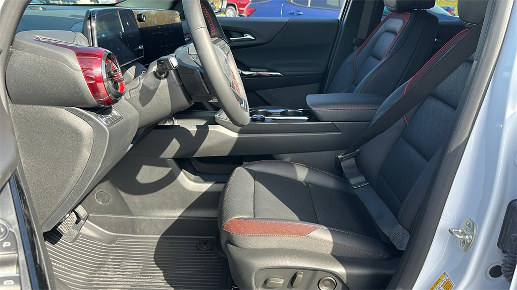 New 2026 Chevrolet Equinox RS w/ Convenience Package III image 16