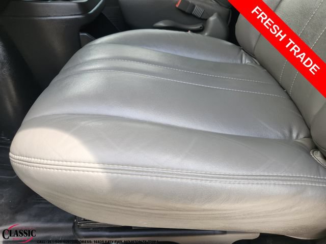 Used 2025 Chevrolet Express 3500 LS RWD image 23