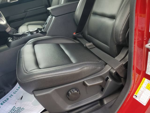 Used 2025 Ford Bronco Badlands AWD/4WD image 24
