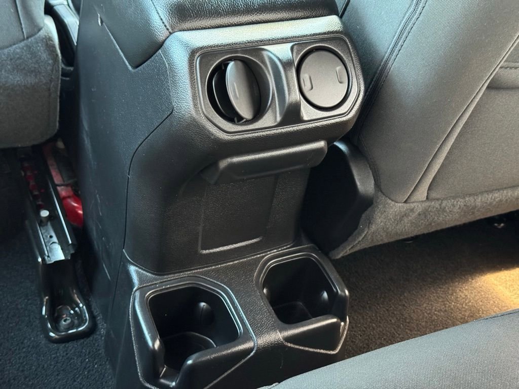 Used 2020 Jeep Wrangler Sport AWD/4WD image 34