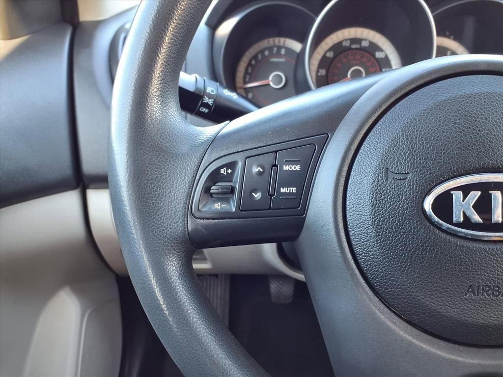 Used 2011 Kia Forte LX image 16