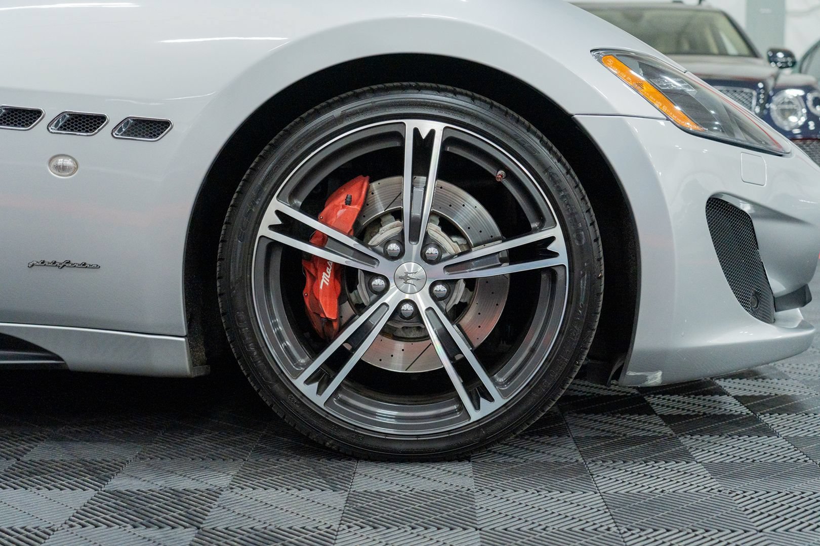 Used 2017 Maserati GranTurismo Sport RWD image 12