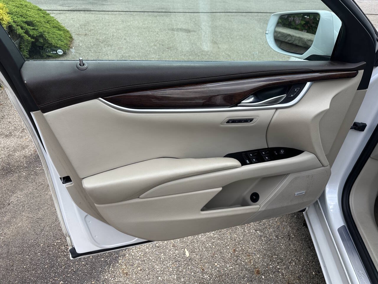 Used 2017 Cadillac XTS Luxury w/ Driver Awareness Package FWD image 19