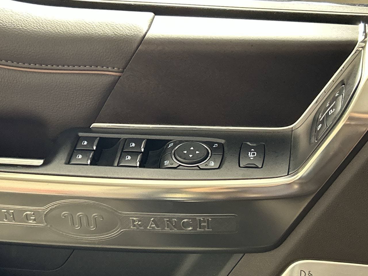 Used 2024 Ford F250 King Ranch w/ Chrome Package AWD/4WD image 20