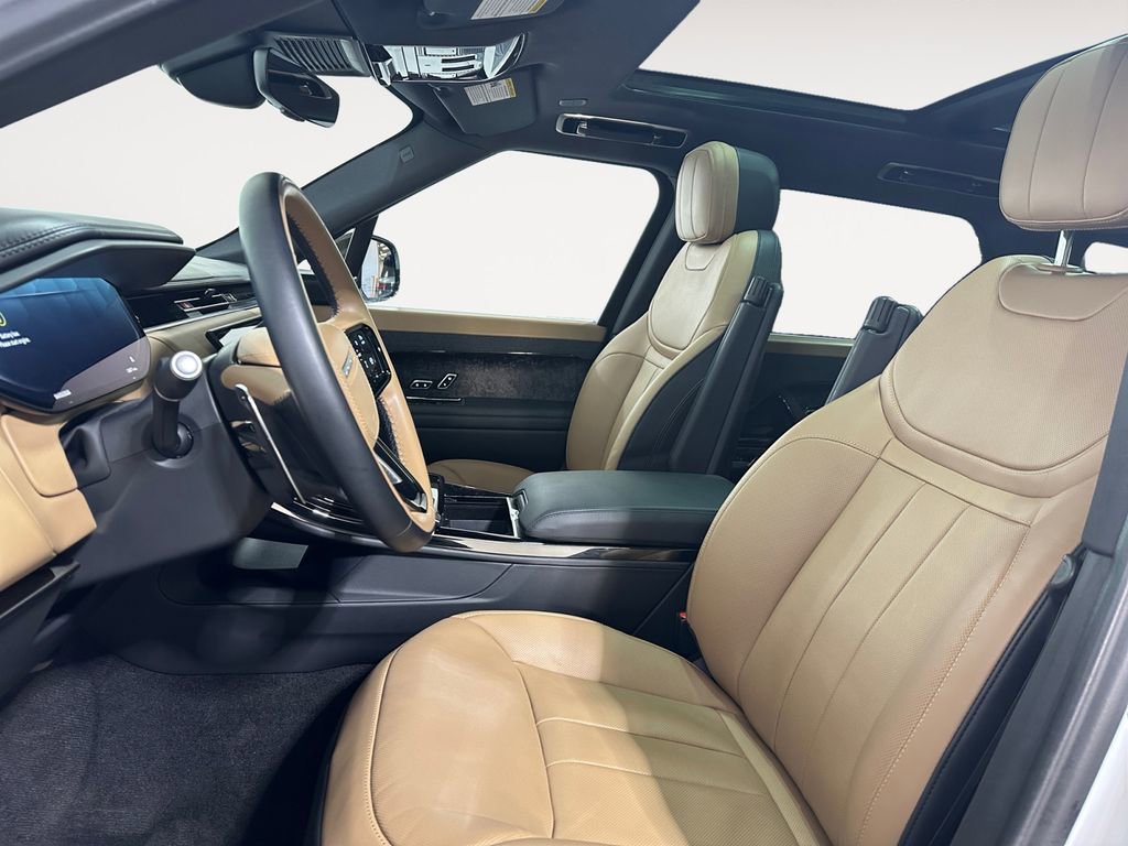 Used 2024 Land Rover Range Rover Sport Dynamic SE image 5