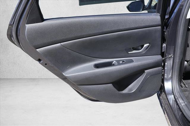 Used 2021 Hyundai Elantra SEL FWD image 20