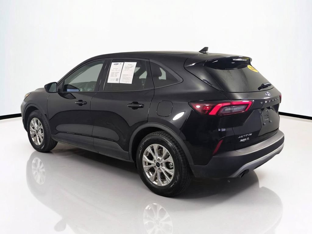 Used 2025 Ford Escape Active FWD image 7
