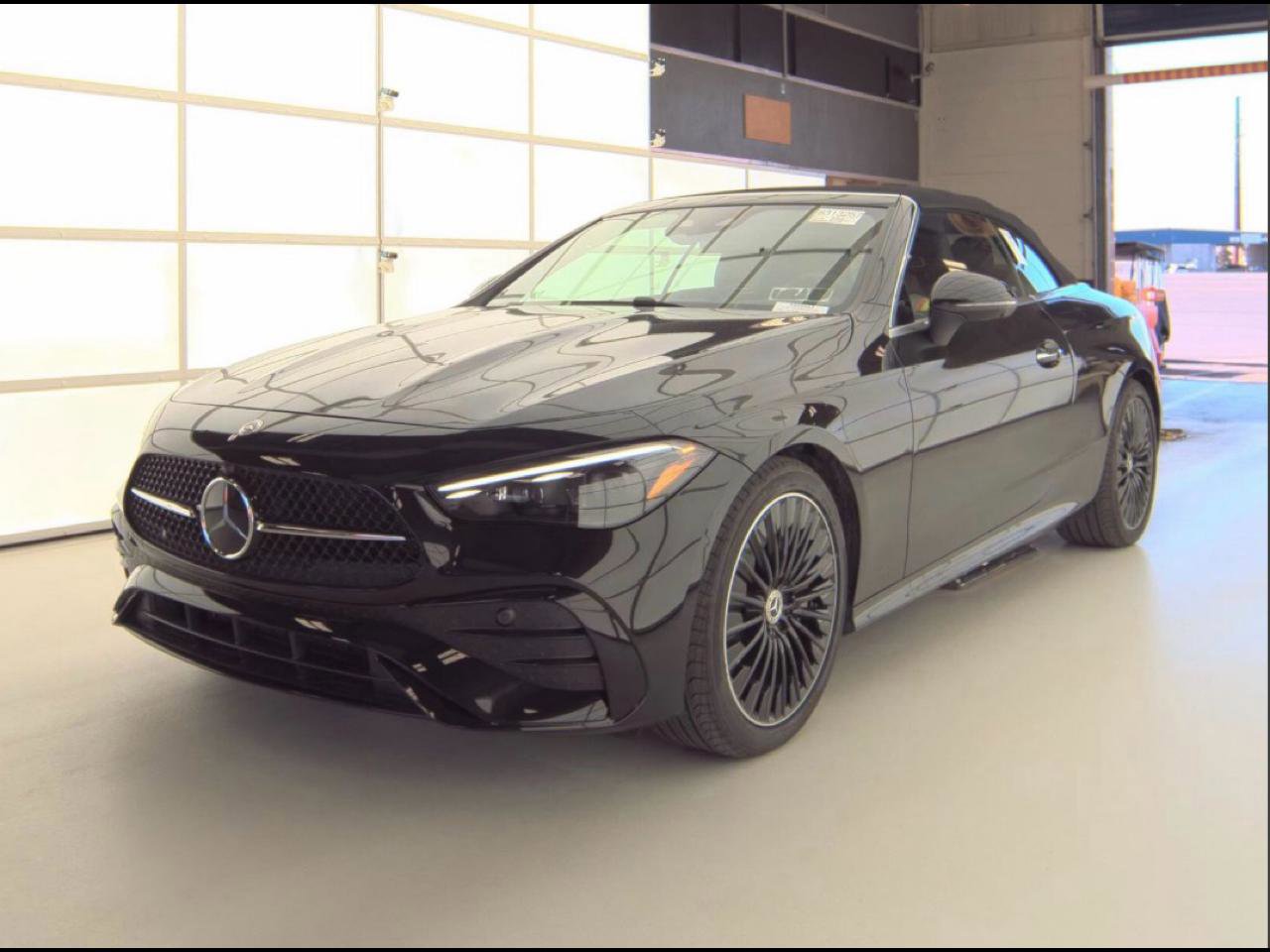 Used 2024 Mercedes-Benz CLE 450 4MATIC Cabriolet image 1