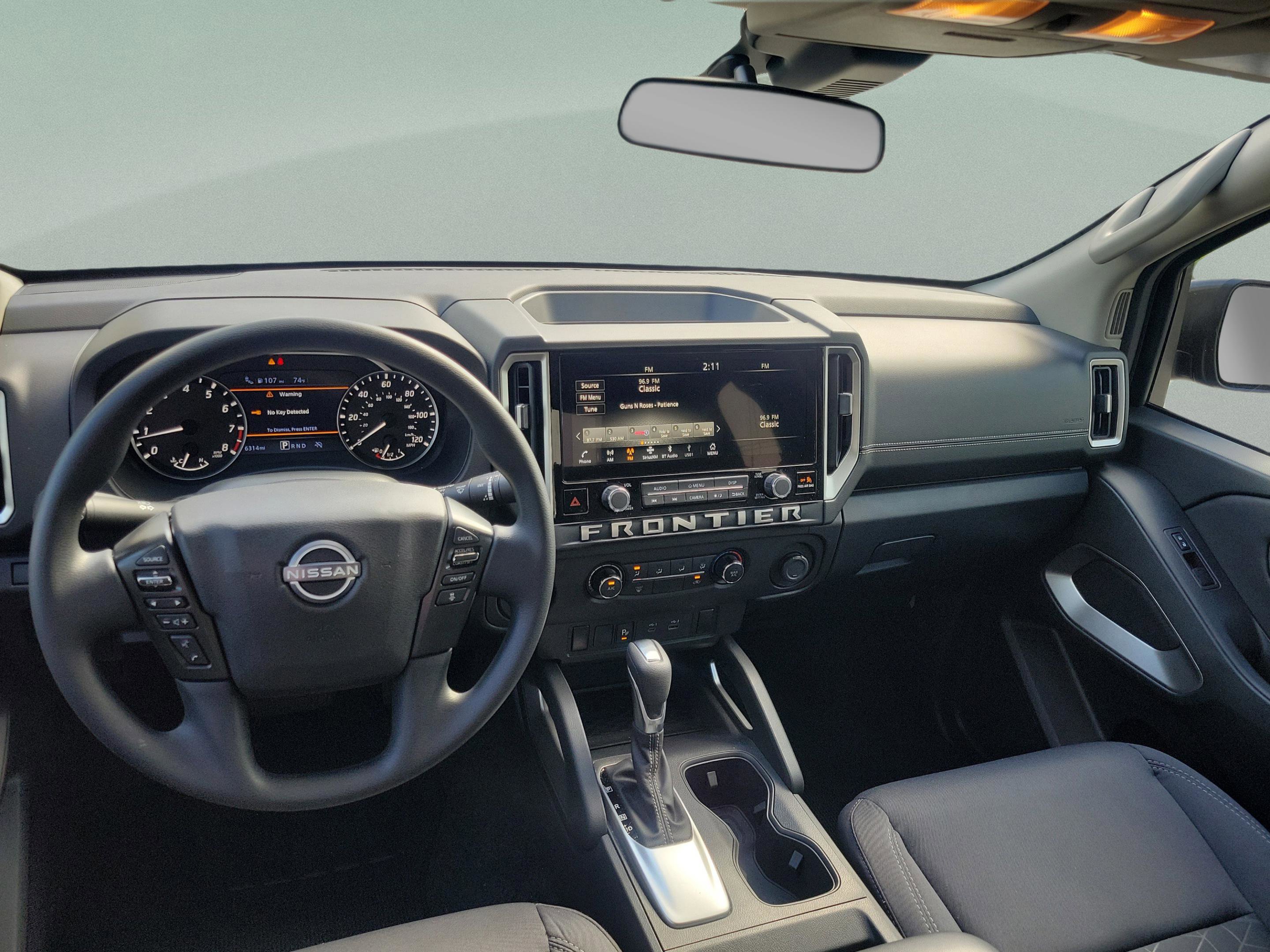 Used 2025 Nissan Frontier SV RWD image 21