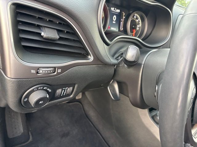 Used 2021 Jeep Cherokee Latitude Lux w/ Trailer Tow Group AWD/4WD image 22