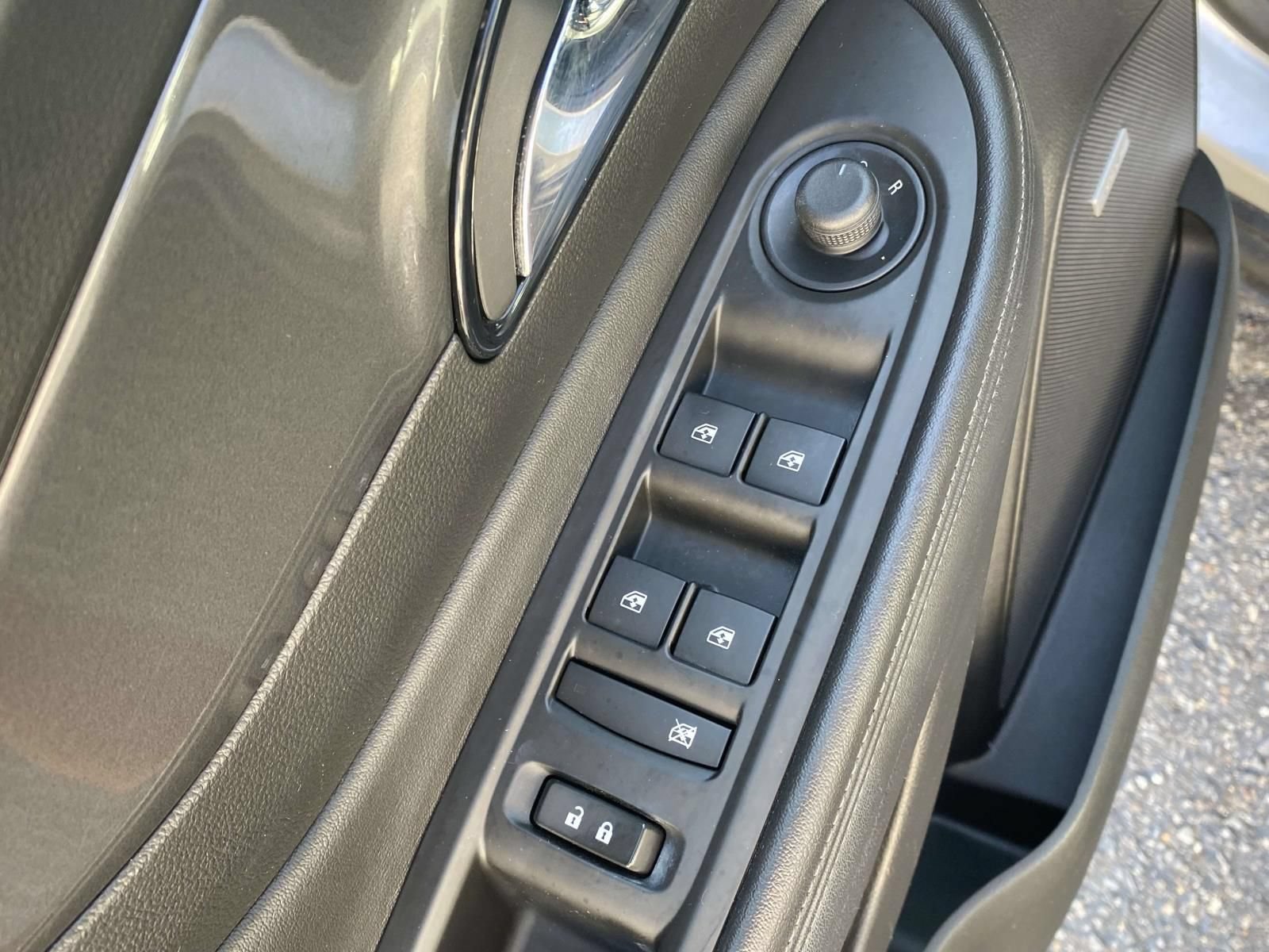 Used 2017 Buick Encore Premium w/ Experience Buick Package FWD image 18