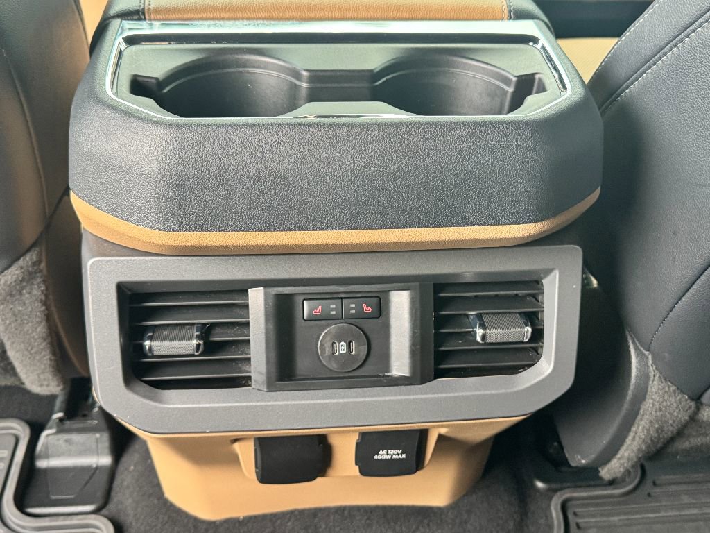 Used 2024 Ford F250 Lariat w/ Chrome Package image 22