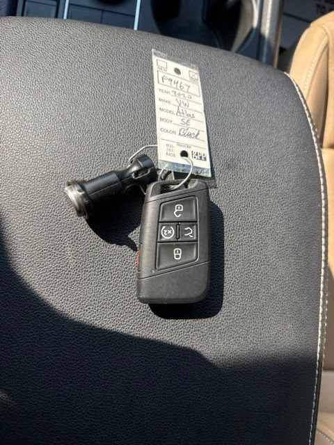 Used 2020 Volkswagen Atlas Cross Sport SE w/ Towing Package AWD/4WD image 6