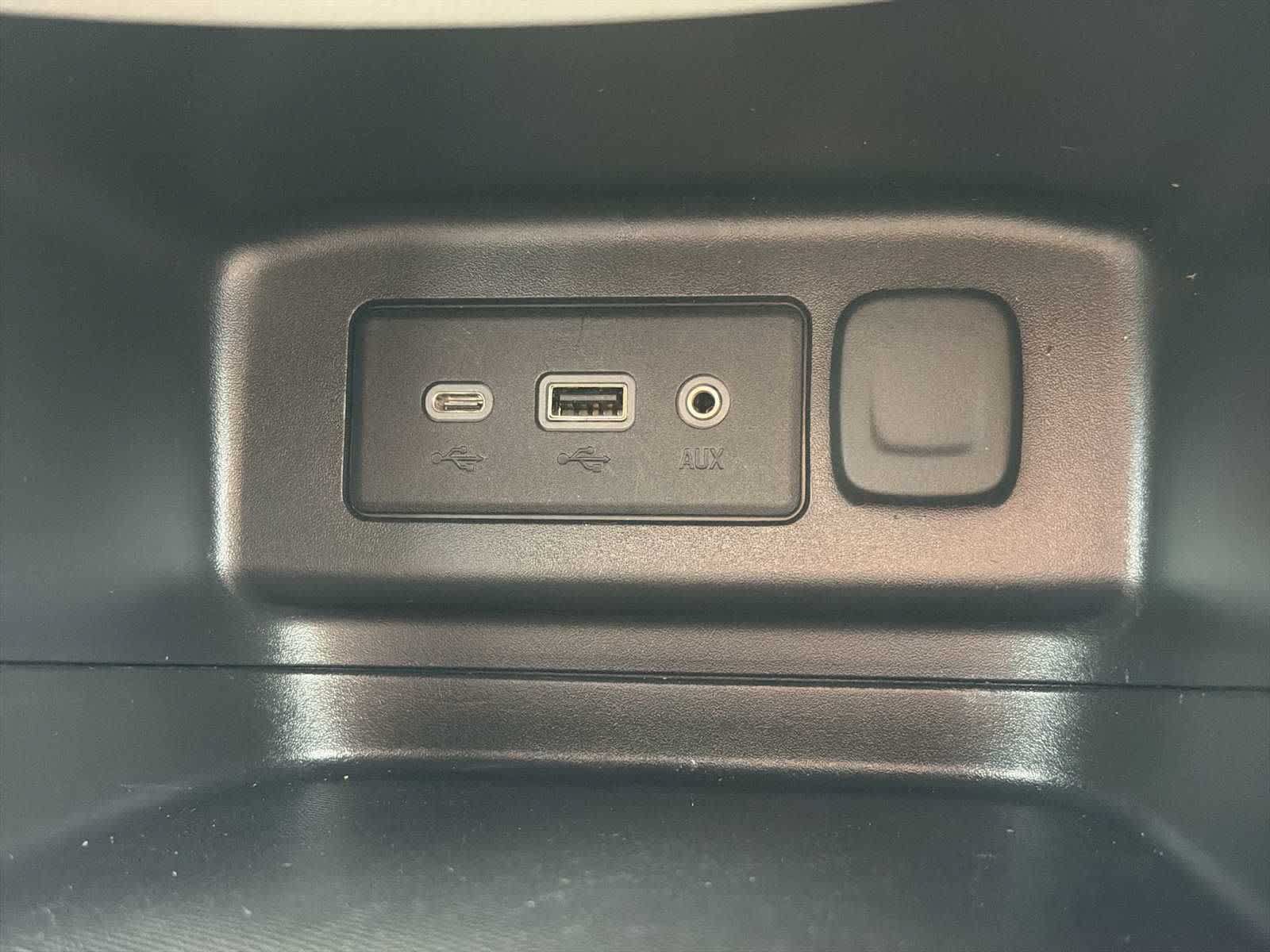 Used 2020 Chevrolet Equinox LT AWD/4WD image 24