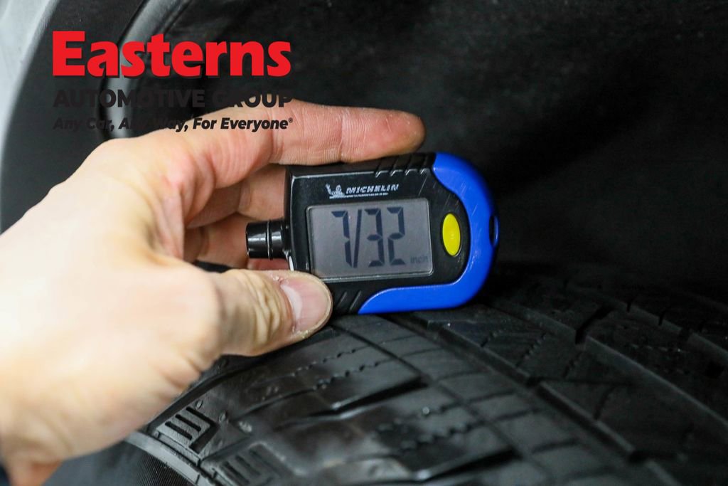 Used 2022 GMC Acadia SLE image 29