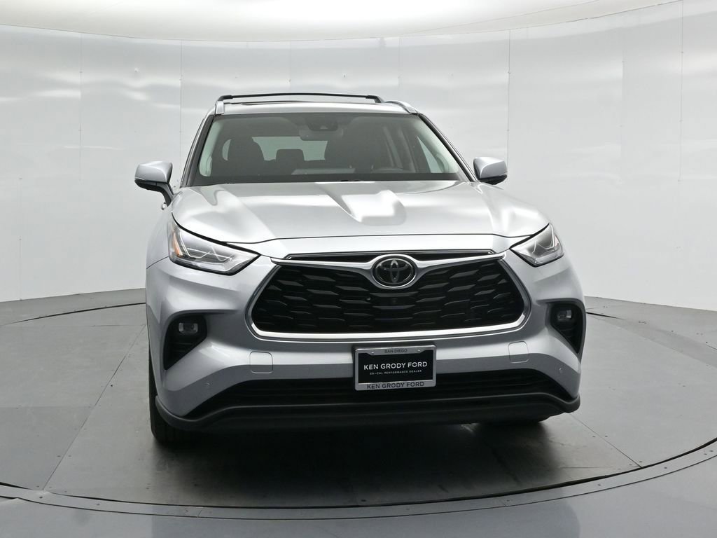 Used 2022 Toyota Highlander Limited image 55