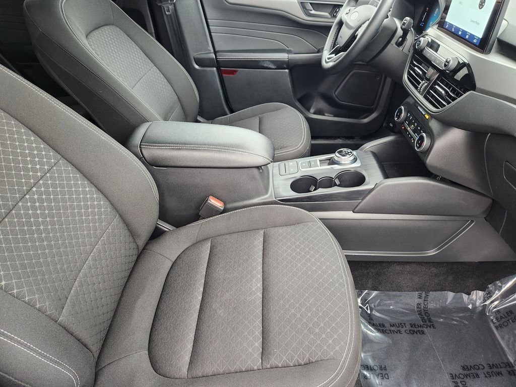 Used 2024 Ford Escape Active w/ Cold Weather Package FWD image 15