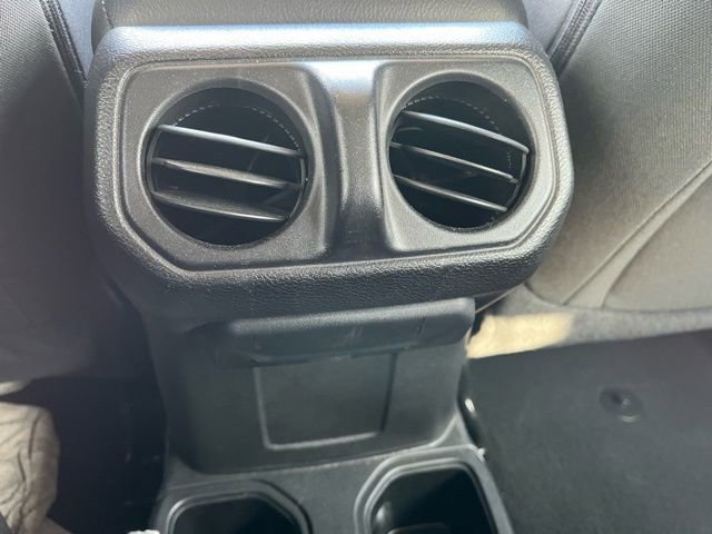 Used 2021 Jeep Wrangler Sport S image 27