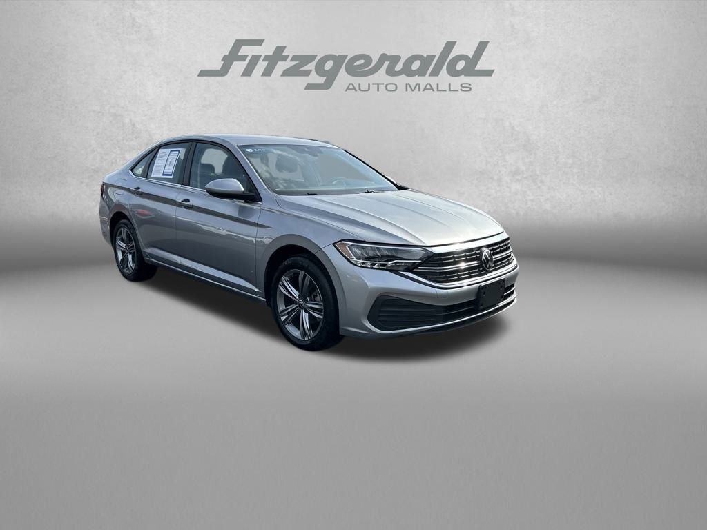 Used 2024 Volkswagen Jetta SE