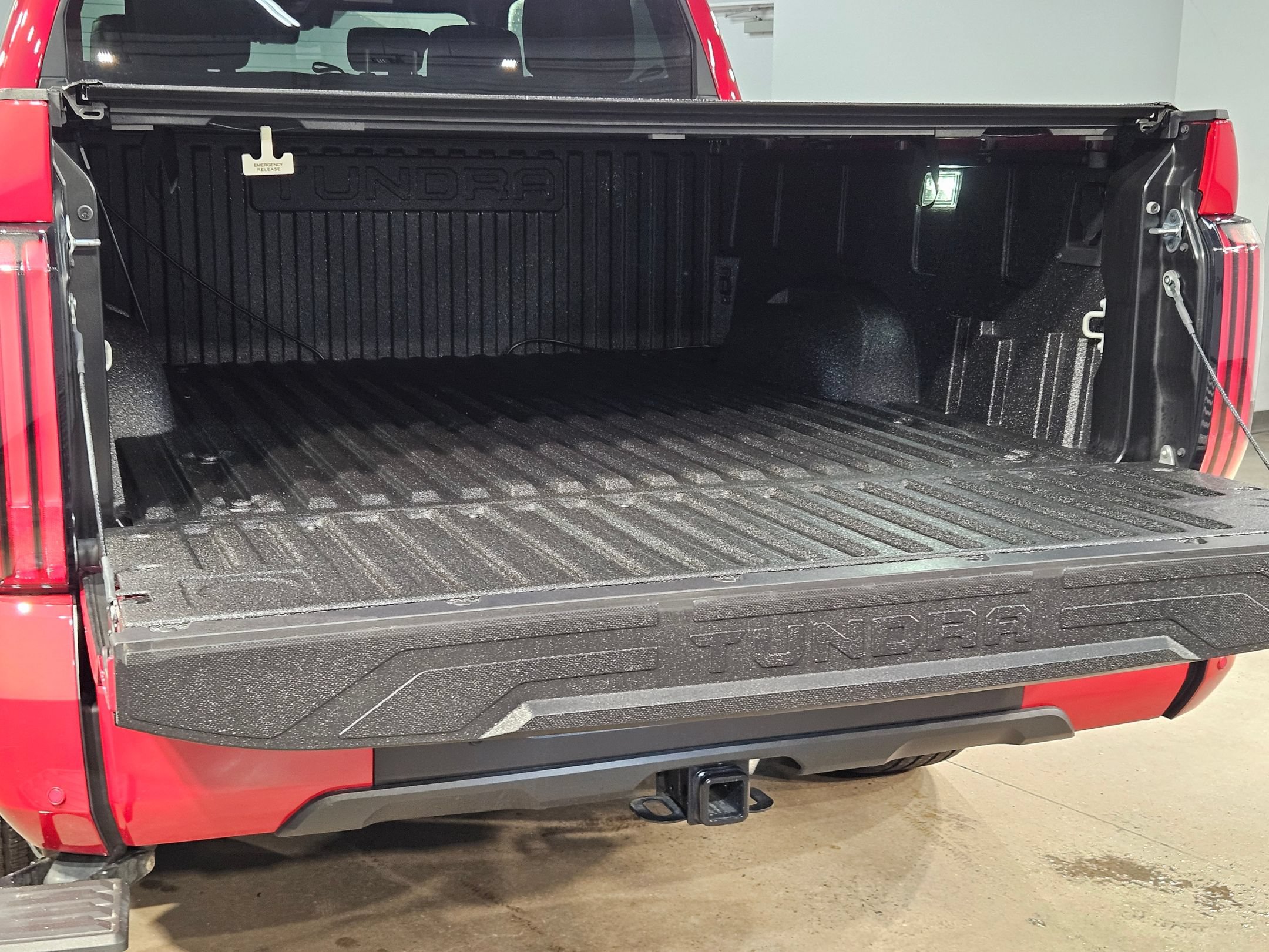 Certified 2025 Toyota Tundra Platinum AWD/4WD image 18