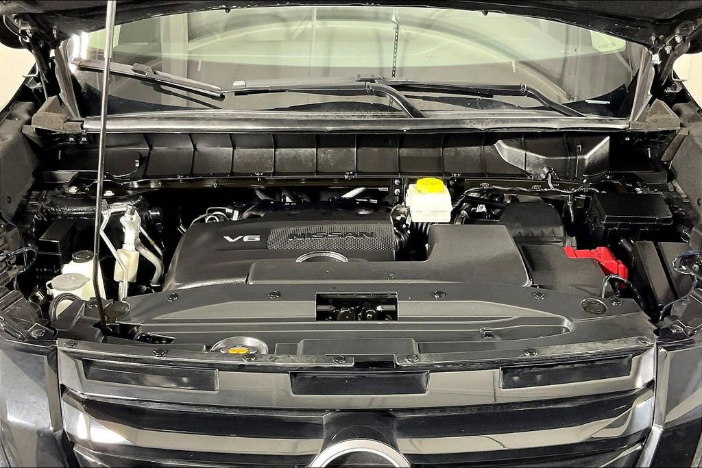 Used 2023 Nissan Pathfinder SL w/ Lighting Package (N92) image 13