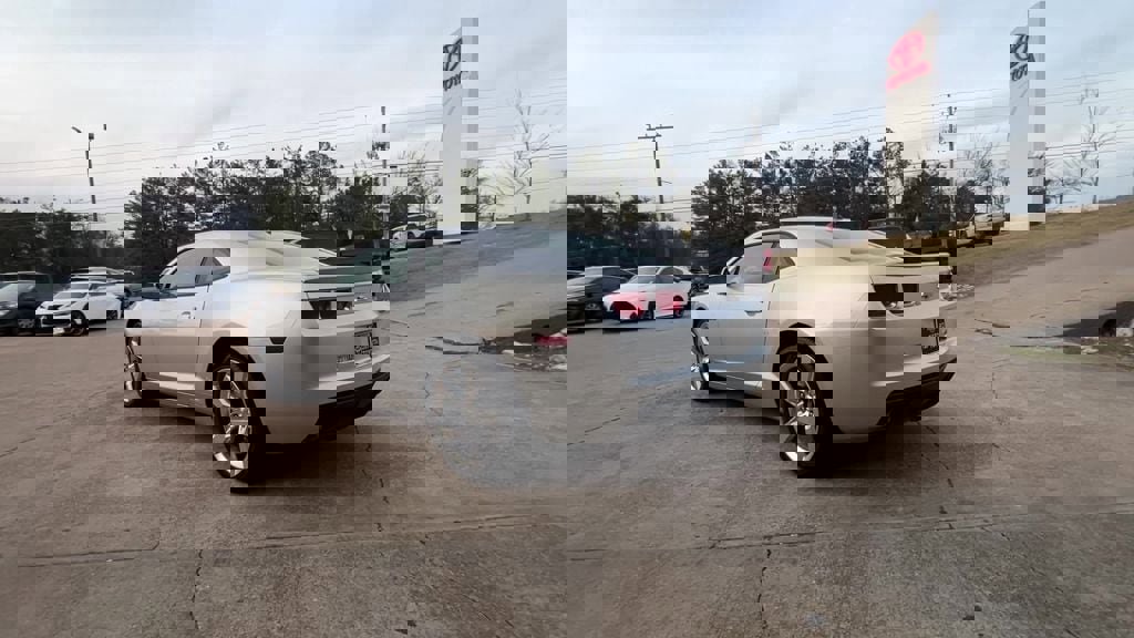 Used 2010 Chevrolet Camaro SS w/ RS Package image 4