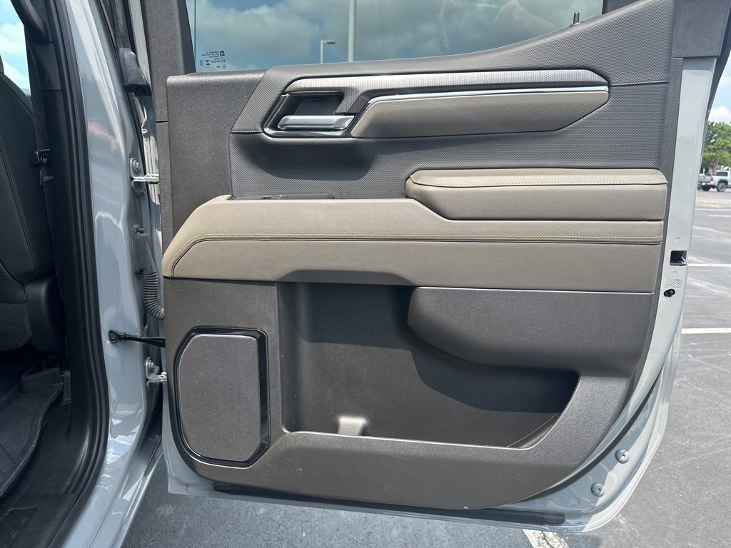 Used 2024 Chevrolet Silverado 1500 ZR2 w/ Technology Package image 11