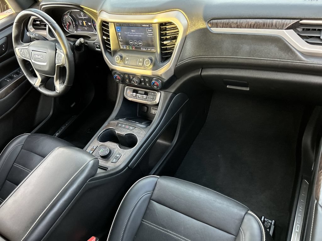Used 2022 GMC Acadia Denali w/ Denali Ultimate Package FWD image 30