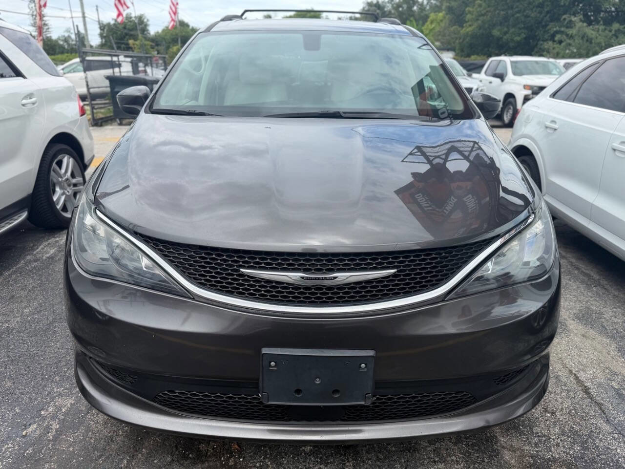 Used 2021 Chrysler Voyager Lxi FWD image 7