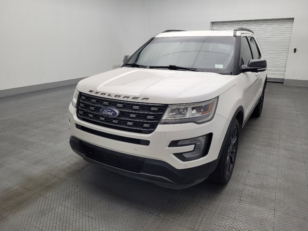 Used 2017 Ford Explorer XLT w/ Equipment Group 202A image 15