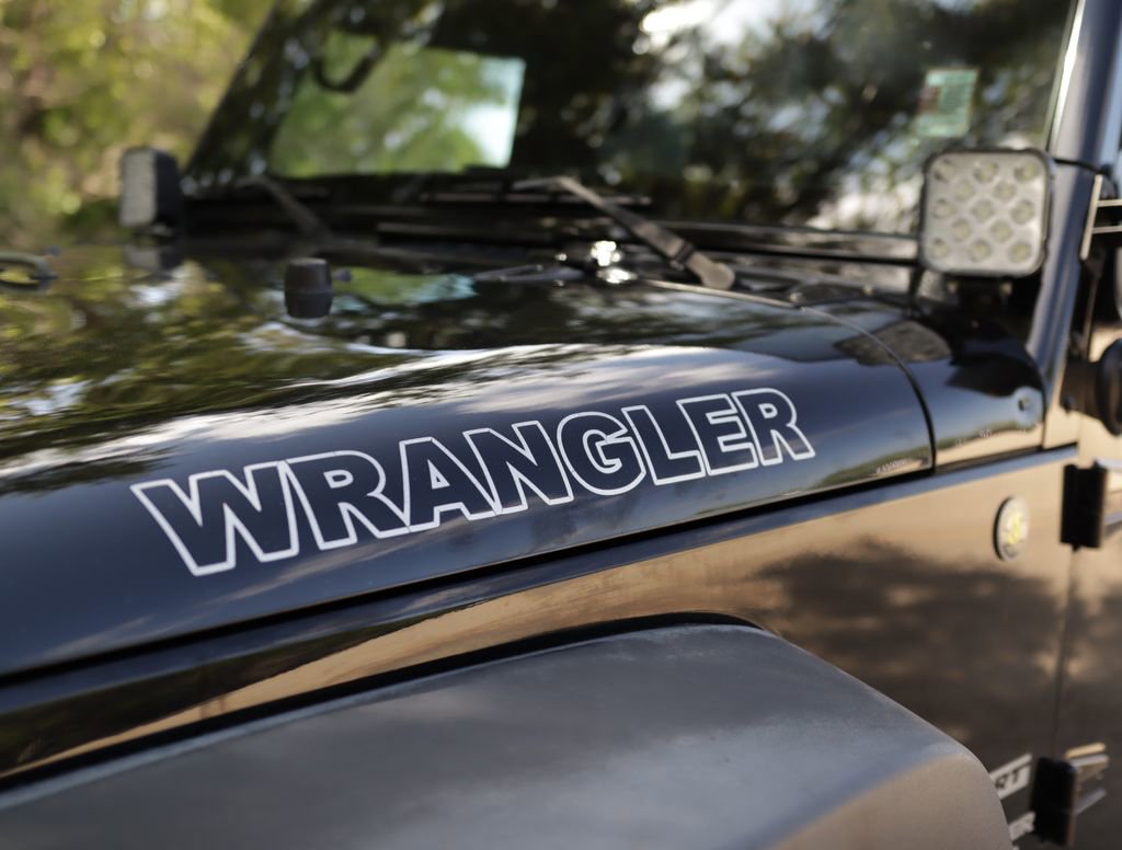 Used 2015 Jeep Wrangler Unlimited Sport AWD/4WD image 27