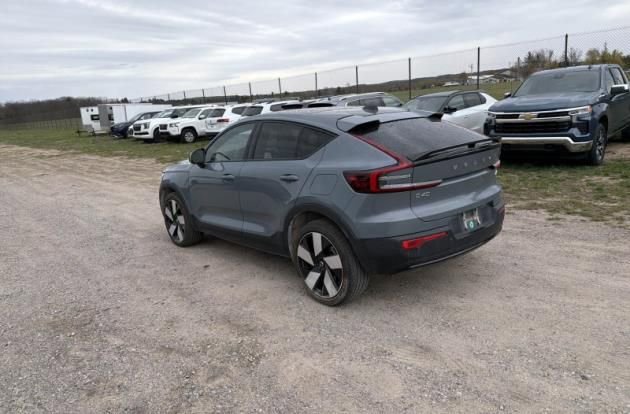 Used 2023 Volvo C40 P8 Recharge Ultimate w/ Protection Package Premier AWD/4WD image 4